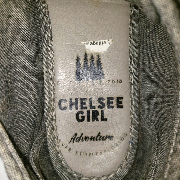 Girls Grey Shoes With Laces - Picture 3 of 6